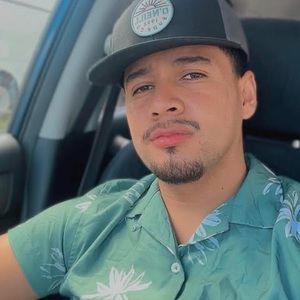 Meet your Posher, Carlos